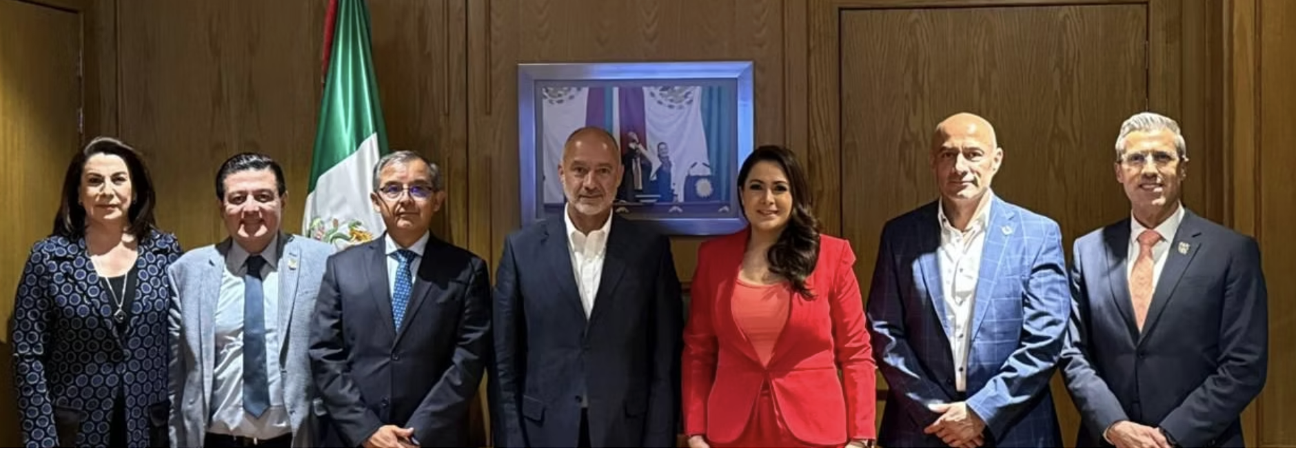 SE REÚNE TERE JIMÉNEZ CON EL SECRETARIO DE INFRAESTRUCTURA, COMUNICACIONES Y TRANSPORTES DEL GOBIERNO FEDERAL